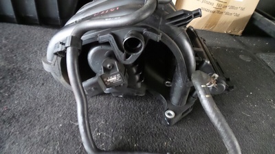 03E129711D volkswagen skoda seat 1 , 2i коллектор впускной накладка впрыска