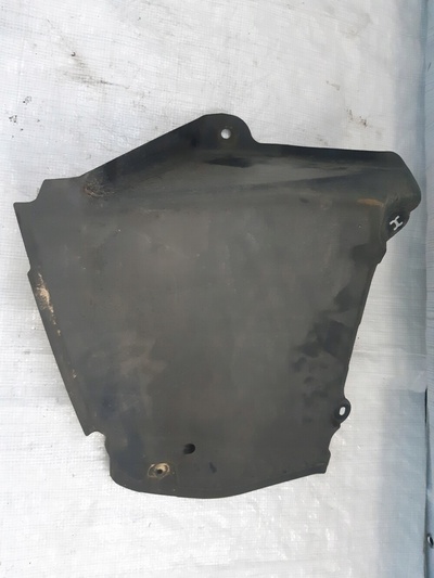 4G0825219D audi a6 c7 крышка плита шасси
