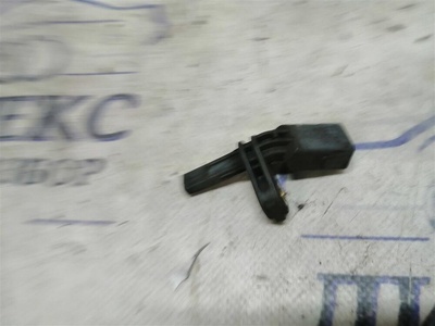 7l0927807b датчик abs VW Touareg 2002-2010