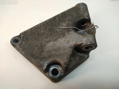047903143L Кронштейн крепления Skoda Fabia mk1 (6Y) 2001