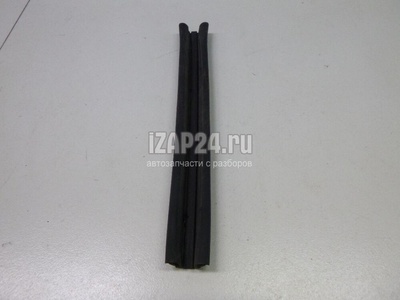 8367383e00 Уплотнитель форточки левой Suzuki Wagon R+(MM) (2000 - 2008)