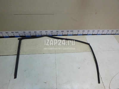 8366183e00 Уплотнитель стекла двери Suzuki Wagon R+(MM) (2000 - 2008)