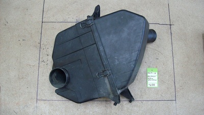 078133837H корпус фильтра воздушный audi a6 c4 2.6
