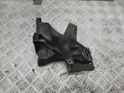 4A0199312 Кронштейн двигателя опорный R Audi A6 C4 (1994-1997) 1996