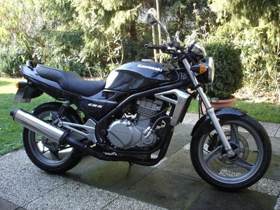 ER5 kawasaki er 5 , części , koła , lagi , silnik , zegary , rama