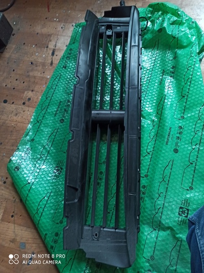 3V0122321E skoda жалюзи 3v0 122 321 е в сборе