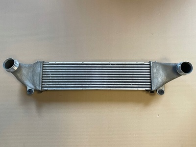 8V0145803A audi rs3 ttrs интеркулер