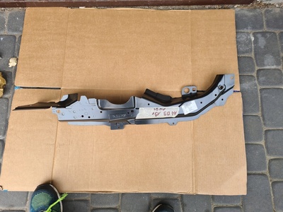 8W0805304B крепление крыла правое audi a4 b9 a5 rs5 s5 8w0