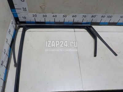83530c5000 Уплотнитель стекла двери Hyundai-Kia Sorento III Prime (2015 - 2020)