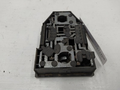 333945257 Панель (плата) фонаря заднего левого Volkswagen Passat B3 1990