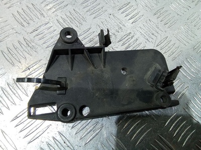 06C133365A Кронштейн Audi A6 C5/4B [рестайлинг] (2001-2004) 2003