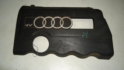 058103724C Декоративная крышка двигателя Audi A4 B5 1996
