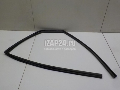 72775SMGE01 Уплотнитель стекла двери Honda Civic 5D (2006 - 2012)