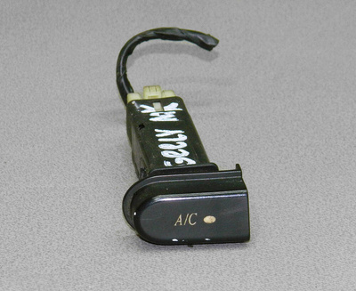 1017000947 Кнопка кондиционера geely mk