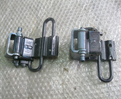 4B0833411B Петля задней двери audi a6 c5