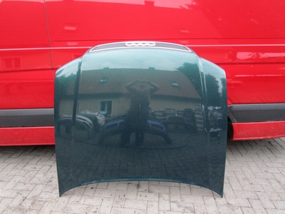 LY6P audi a8 d2 капот @