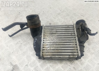 1J0145803S Радиатор интеркулера Skoda Octavia mk1 (A4) 2003