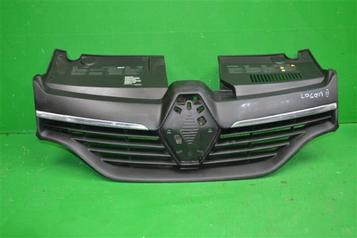 623107605rc решетка радиатора RENAULT LOGAN 2 2014