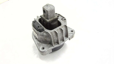 6860233 Подушка крепления двигателя BMW 5 F10/F11/GTF07 2015 ,2211