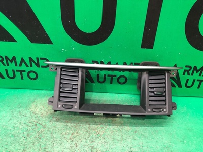 682701la0a Рамка магнитолы INFINITI QX56 QX80 Z62 2010-2013
