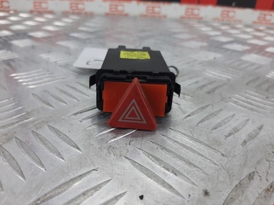 8D0941509K Кнопка аварийки Audi A4 B5 2000