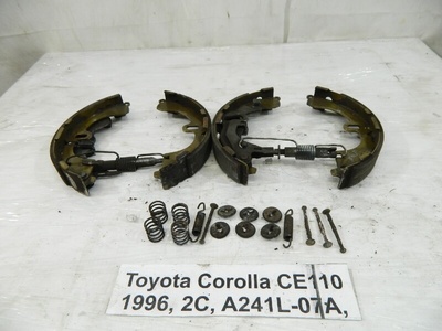 0449512210 Колодки тормозные Toyota Corolla CE110 CE110 1996 04495-12210