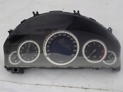 A2129000814 мерседес w212 2.2 cdi спидометр часы европа
