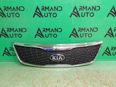 863502p500 решетка радиатора KIA SORENTO 2 РЕСТАЙЛИНГ 2012-2014