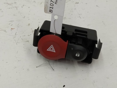 8200214896 Кнопка аварийной сигнализации Renault Modus 2007
