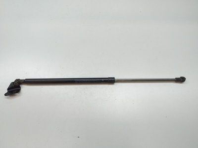 BBN962620A Амортизатор двери багажника Mazda 3 BL 2013