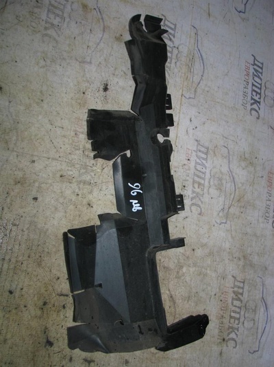 8K0121283K воздуховод радиатора Audi A4 (B8) 2007-2015 2011