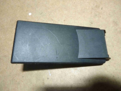 4F0971981 Крышка блока предохранителей Audi A6 2006
