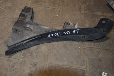 8L0807378E audi a3 8l fl 3d каретка бампера п задняя 8l0807378f