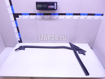 4G8837480L Уплотнитель стекла двери VAG A7 (4G8) (2011 - 2018)