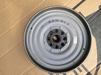 A6510305605 мерседес колесо двухмассовый 2.2 cdi a6510305705