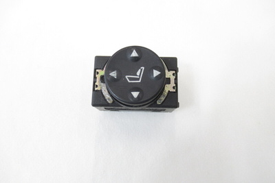 83522916945537 кнопка прокачки сиденья bmw e46 e60 e70 e90 f10