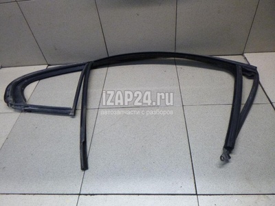 13441788 Уплотнитель стекла двери GM Insignia (2008 - 2017)