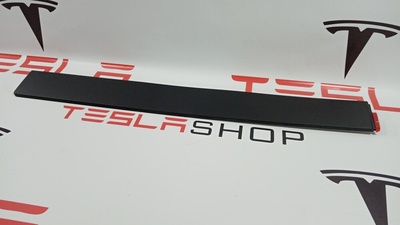 103520300E наружная декоративная накладка двери нижняя Tesla Model X 2020 1035203-00-E