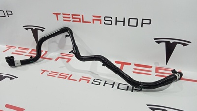 153011600A Патрубок (трубопровод, шланг) Tesla Model 3 2020 1530116-00-A