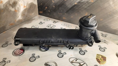 06A103469AE Крышка головки блока цилиндров Volkswagen Golf 1J1
