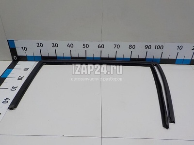1370168 Уплотнитель стекла двери Ford Fusion (2002 - 2012)
