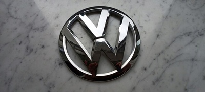 7P6853630D эмблема логотип значек volkswagen touareg 7p6