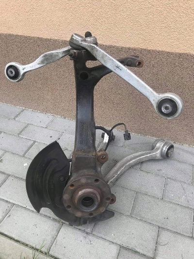 4B3407257A направляющие ступица audi a6 c5 2.7 biturbo