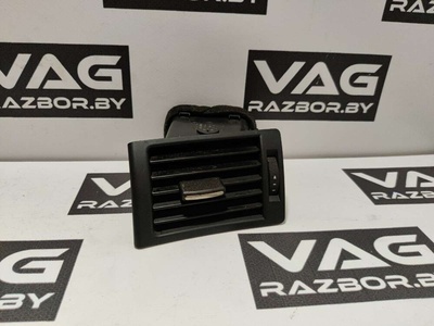 8E0820901F Дефлектор обдува салона Audi A4 B7 2007