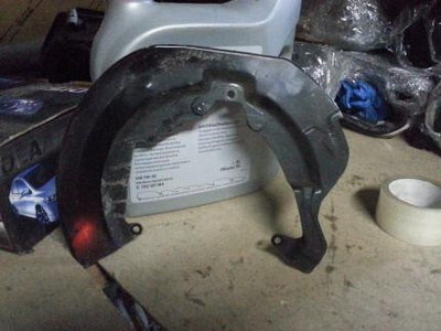 BBM233270 Пыльник тормозного диска Mazda 3 2 (BL) BL, BL14F, BL12F, BLA4Y, BL