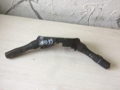 255670038R Переключатель поворотов подрулевой Renault Fluence