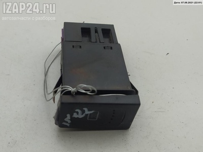 3B0959621C Кнопка обогрева заднего стекла Volkswagen Passat B5+ (GP) 2002