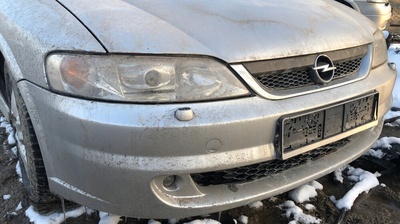 Srebrny бампер opel vectra b zender в сборе