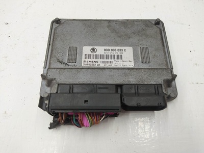 03D906033C Блок управления двигателем Skoda Fabia 2005