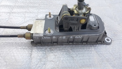 1J0711049B переключатель кпп seat толедо ii 1.8 agn